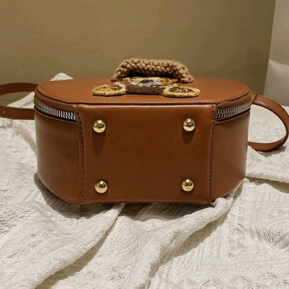 3D Cartoon Double Zipper Circle Bag - Picture 3 of 8